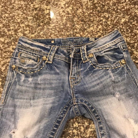 Miss Me capris - Size 25 - Picture 3 of 4